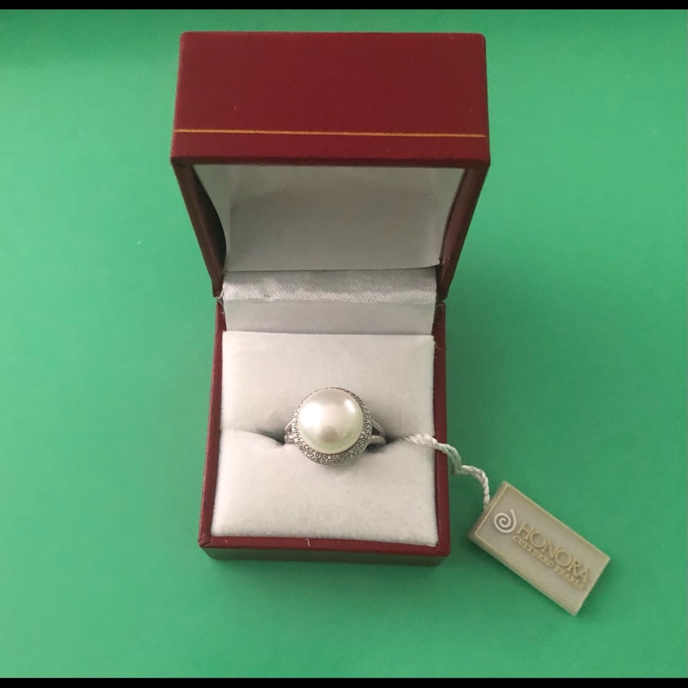 NWT - Cultured Pearl Silver Ring by Honora